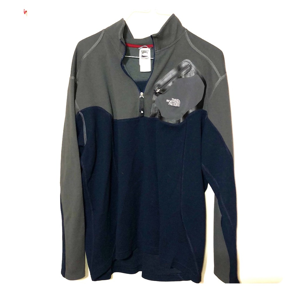 The North face pullover